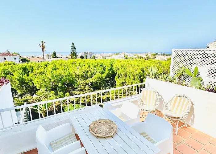 Seaview In Nerja, Pool & Private Garden And Terras アパート *