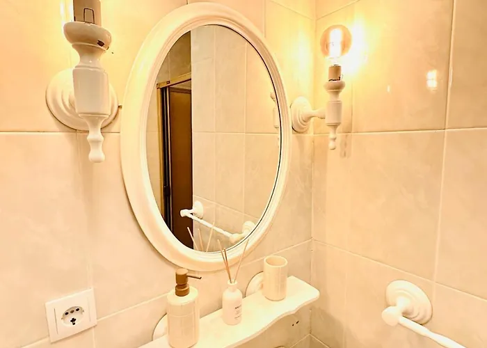 アパート Seaview In Nerja, Pool & Private Garden And Terras ネルハ