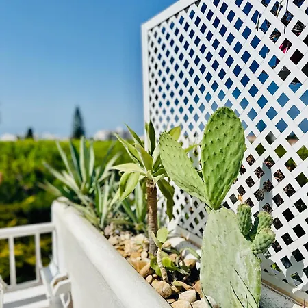Seaview In Nerja, Pool & Private Garden And Terras *