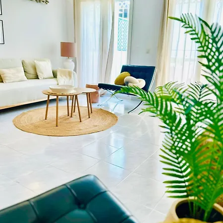 Seaview In Nerja, Pool & Private Garden And Terras Appartement *