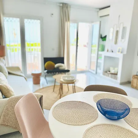 Seaview In Nerja, Pool & Private Garden And Terras