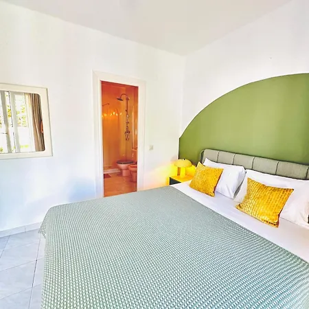 Ubytování v soukromí Seaview In Nerja, Pool & Private Garden And Terras