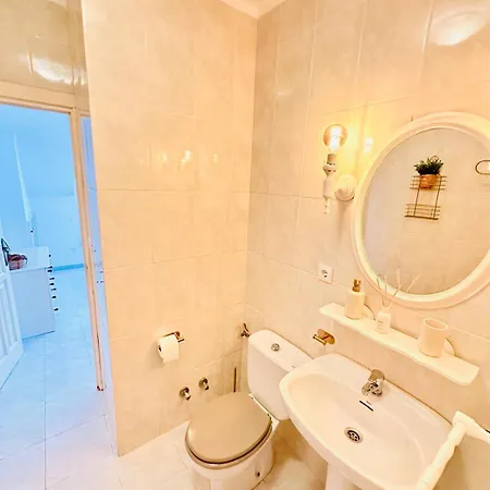 Seaview In Nerja, Pool & Private Garden And Terras Ubytování v soukromí Nerja