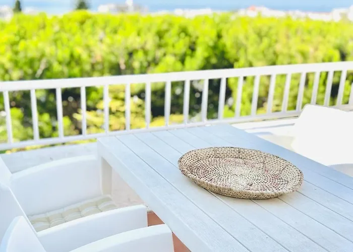 Appartement Seaview In Nerja, Pool & Private Garden And Terras Nerja