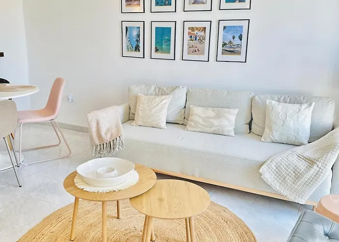 Seaview In Nerja, Pool & Private Garden And Terras Апартаменты