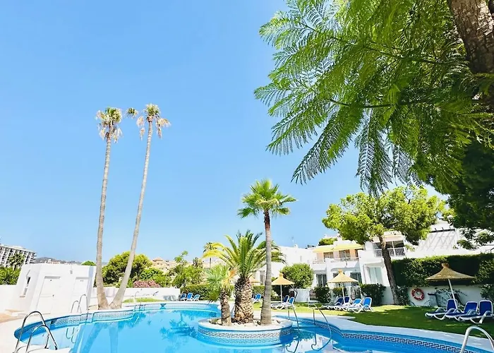 Seaview In Nerja, Pool & Private Garden And Terras * Нерха