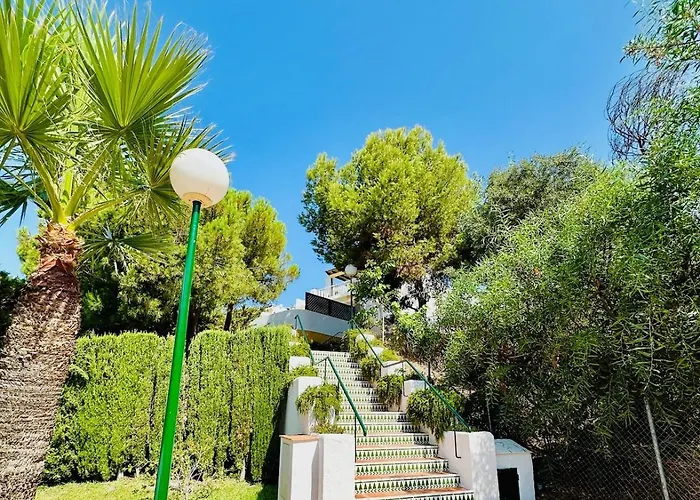 Seaview In Nerja, Pool & Private Garden And Terras