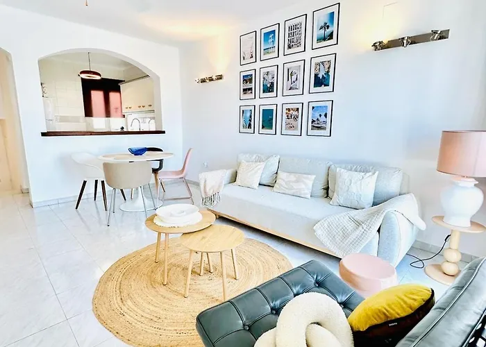 Seaview In Nerja, Pool & Private Garden And Terras