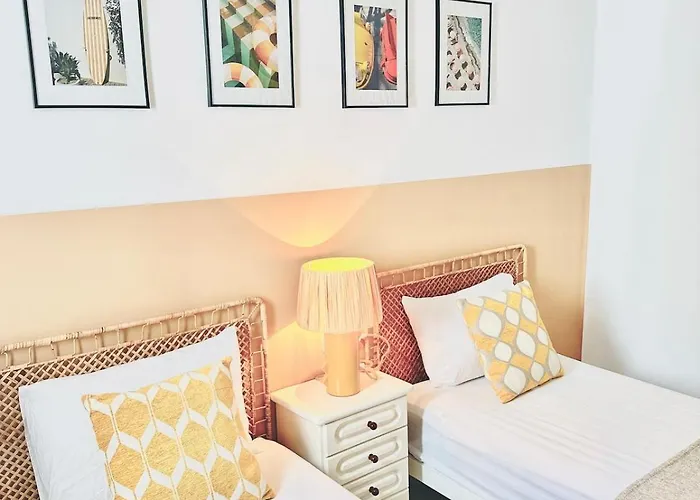 Seaview In Nerja, Pool & Private Garden And Terras *