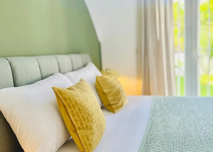 Seaview In Nerja, Pool & Private Garden And Terras * Nerja