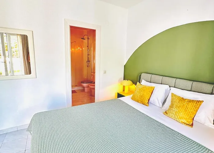 Апартаменты Seaview In Nerja, Pool & Private Garden And Terras