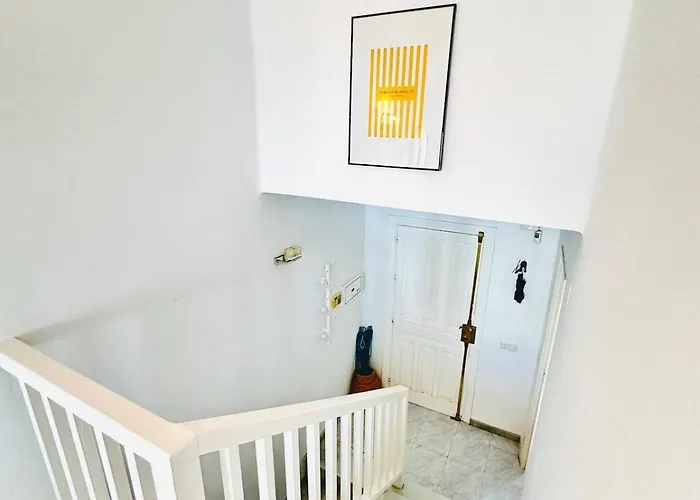 Seaview In Nerja, Pool & Private Garden And Terras Нерха