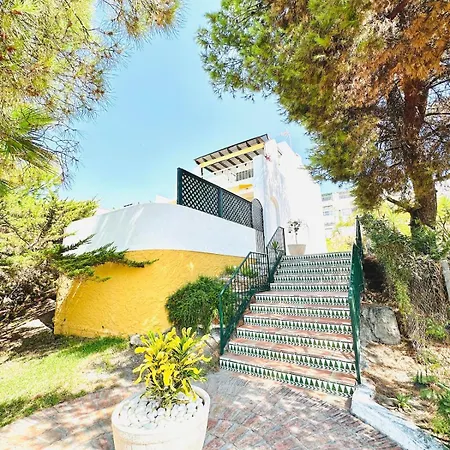 Casa Paraíso Blanco With Garden, Pool, Terrace&sea View