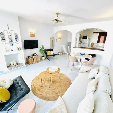 Quarto em Acomodações Particulares Casa Paraíso Blanco With Garden, Pool, Terrace&sea View
